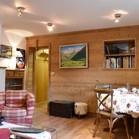 Appartement Cosy Avec Cheminee, Terrasse Et Parking, Proche Pistes Et Commerces - Meribel - Fr-1-180-552 Ngoại thất bức ảnh